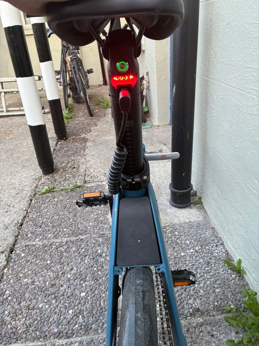 Fiido D11 Fold Up E Bike - Image 4