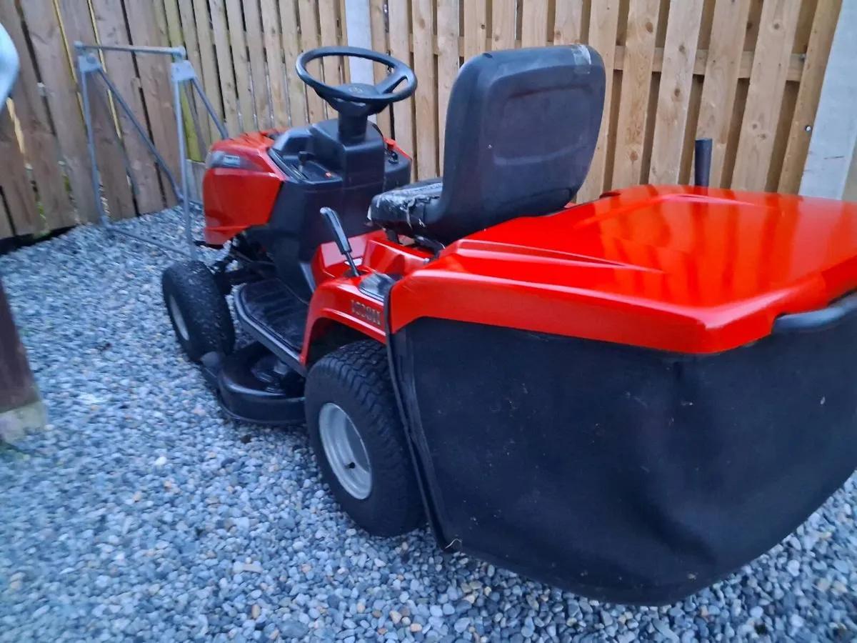 Mountfield lawnmower - Image 2