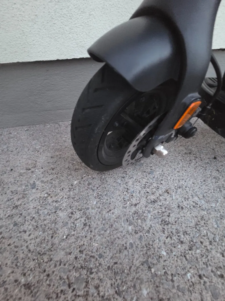 E scooter - Image 4