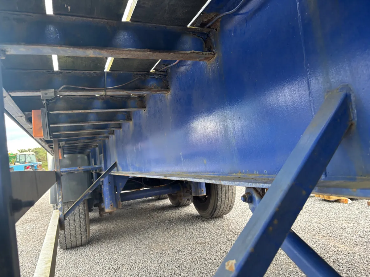 Fruehauf 45ft flat trailer - Image 2