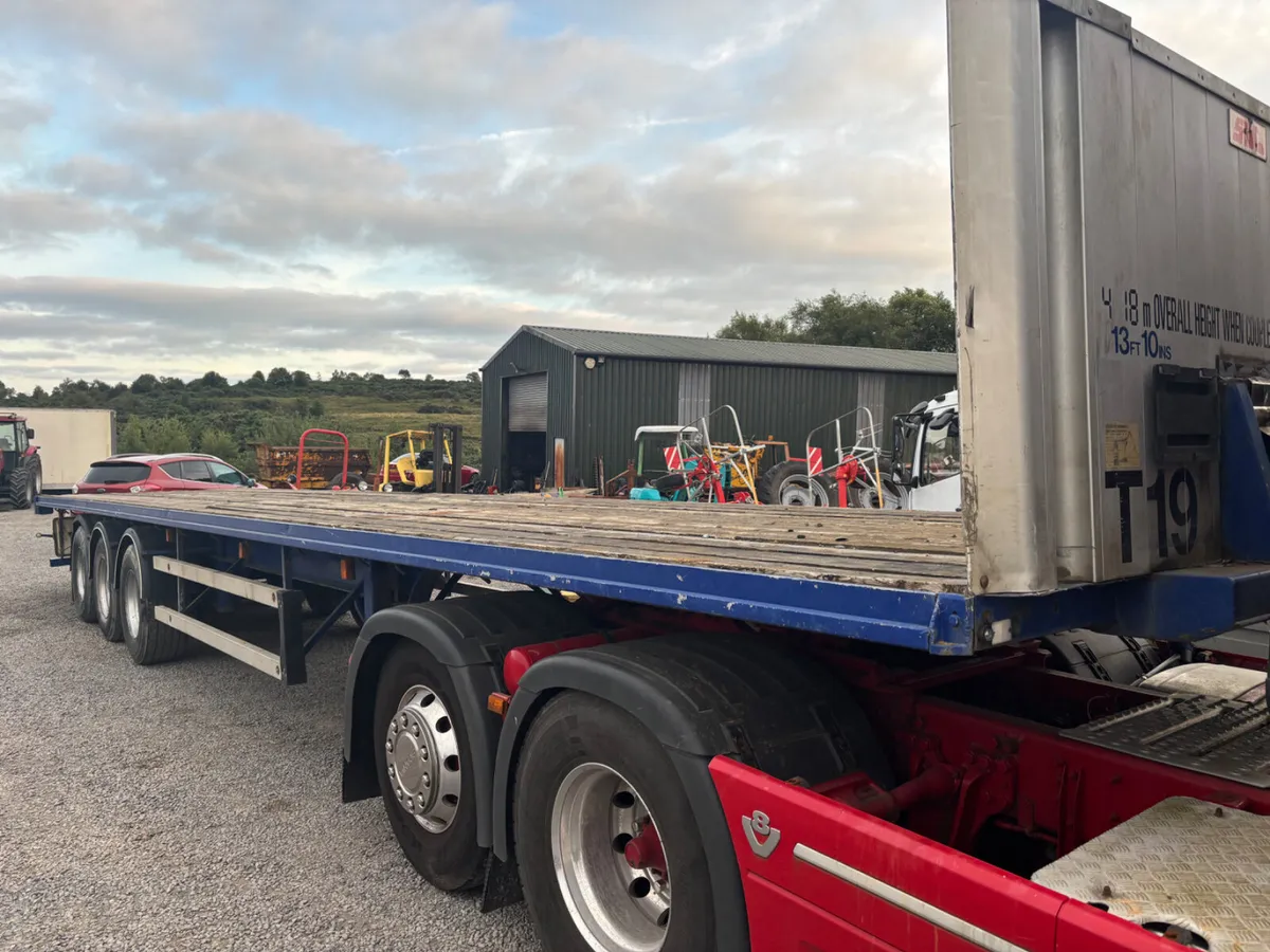 Fruehauf 45ft flat trailer - Image 1