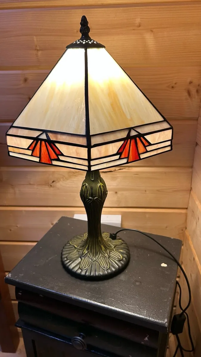 1900 neevada tiffany table lamp - Image 2