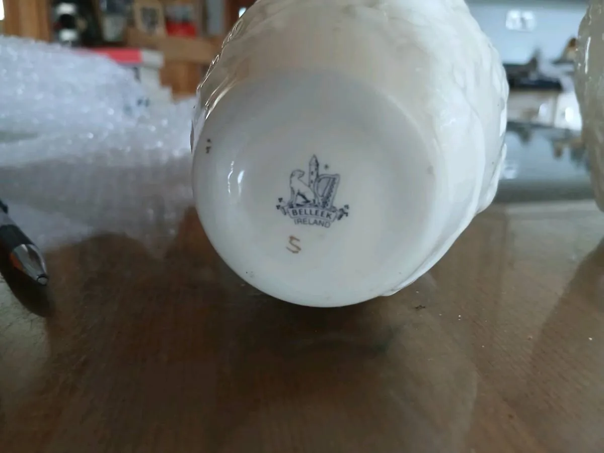 Beelek pottery - Image 3
