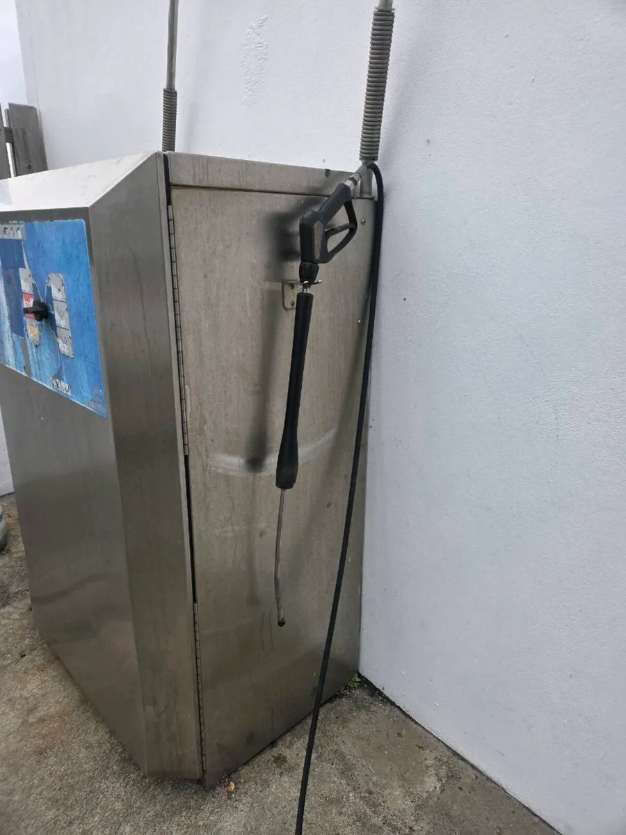 POWER WASHER NILFISK CABINET CAR WASH - Image 3