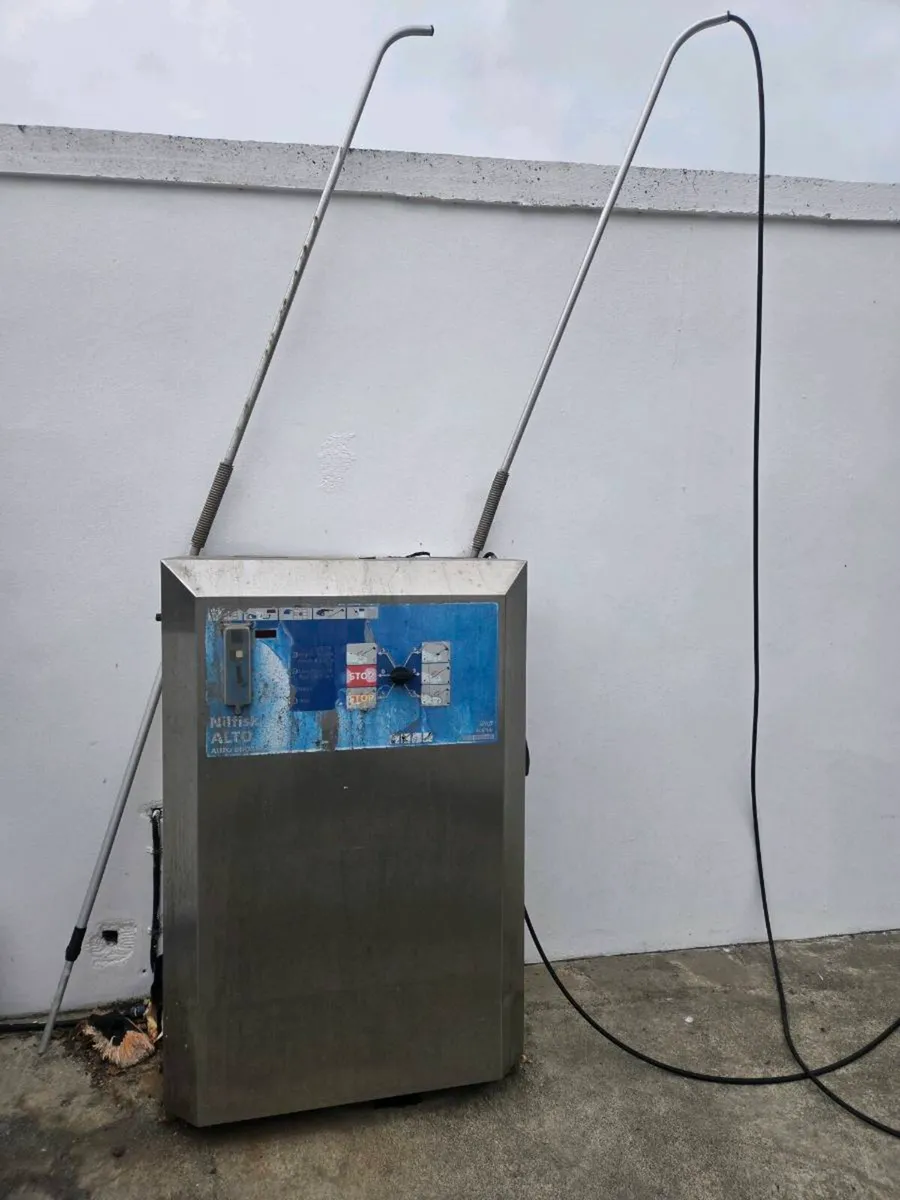 POWER WASHER NILFISK CABINET CAR WASH - Image 4