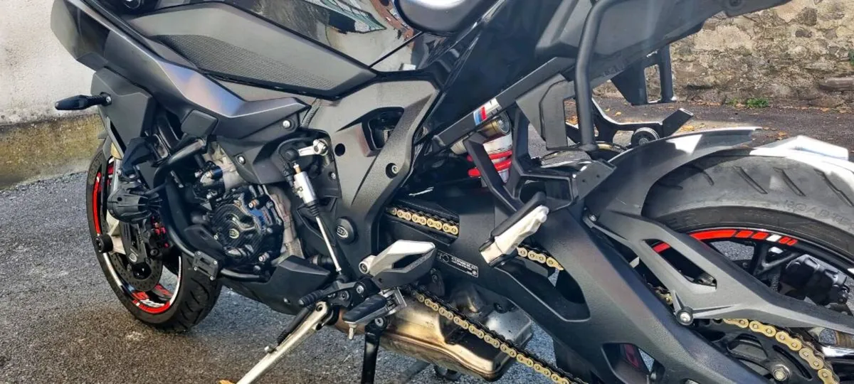 BMW S1000XR TE Triple Black - Image 3