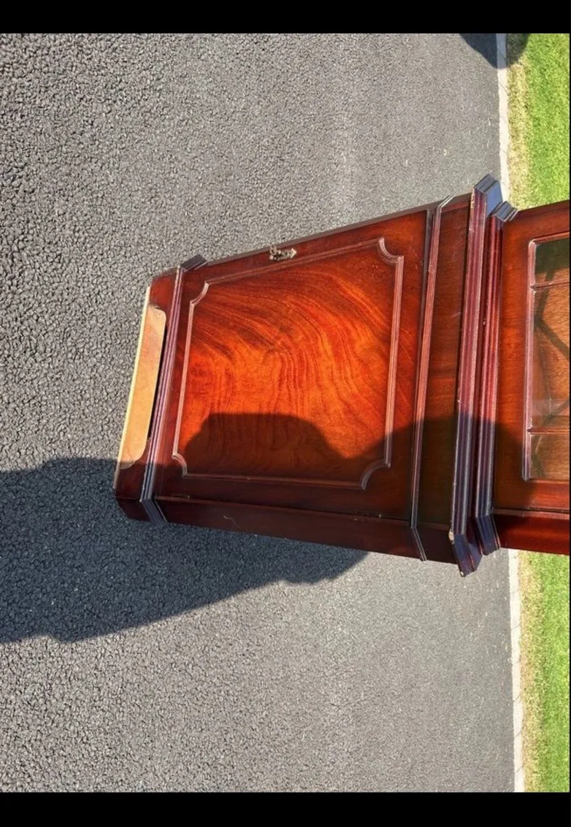 Mahogany Corner Cabniet - Image 3