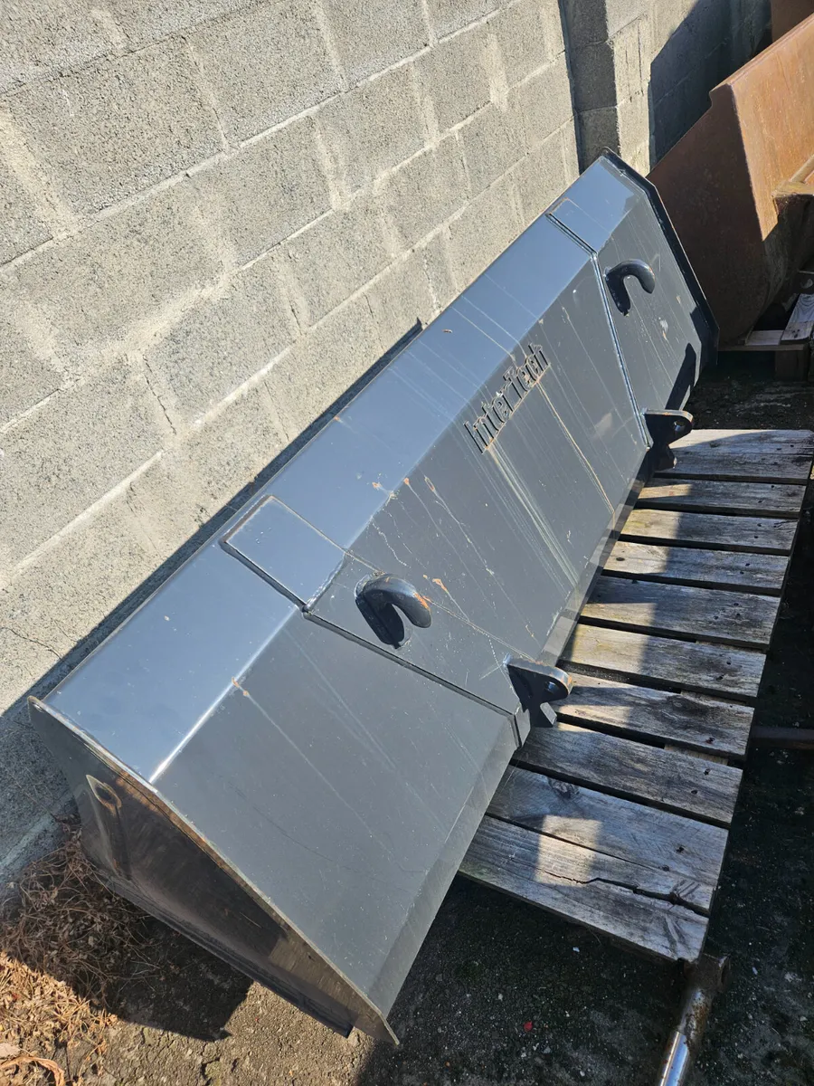 Bucket - Image 2