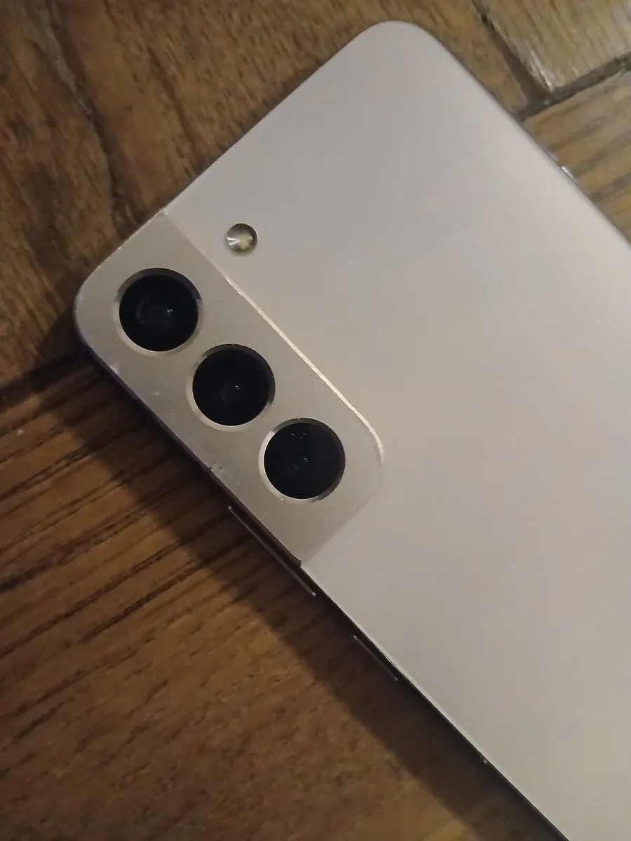 galaxy s22 - Image 3