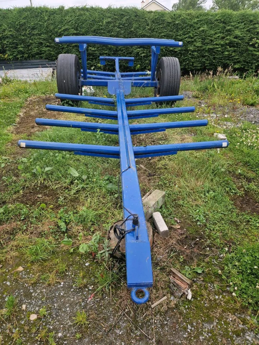 Bale trailer
