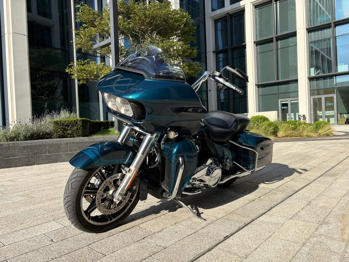 HARLEY DAVIDSON ROAD GLIDE Limited 2020 - Image 1