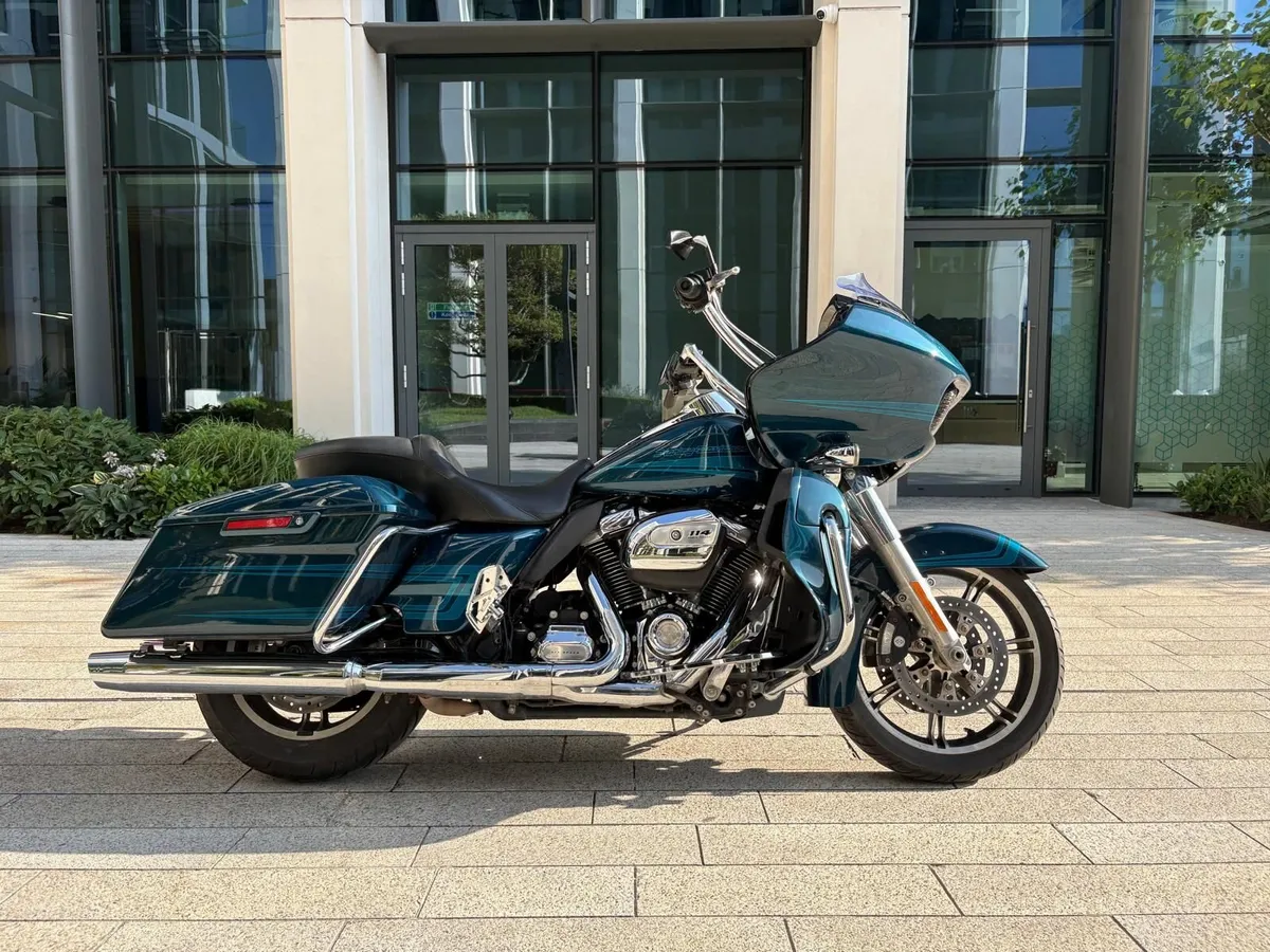 HARLEY DAVIDSON ROAD GLIDE Limited 2020 - Image 3