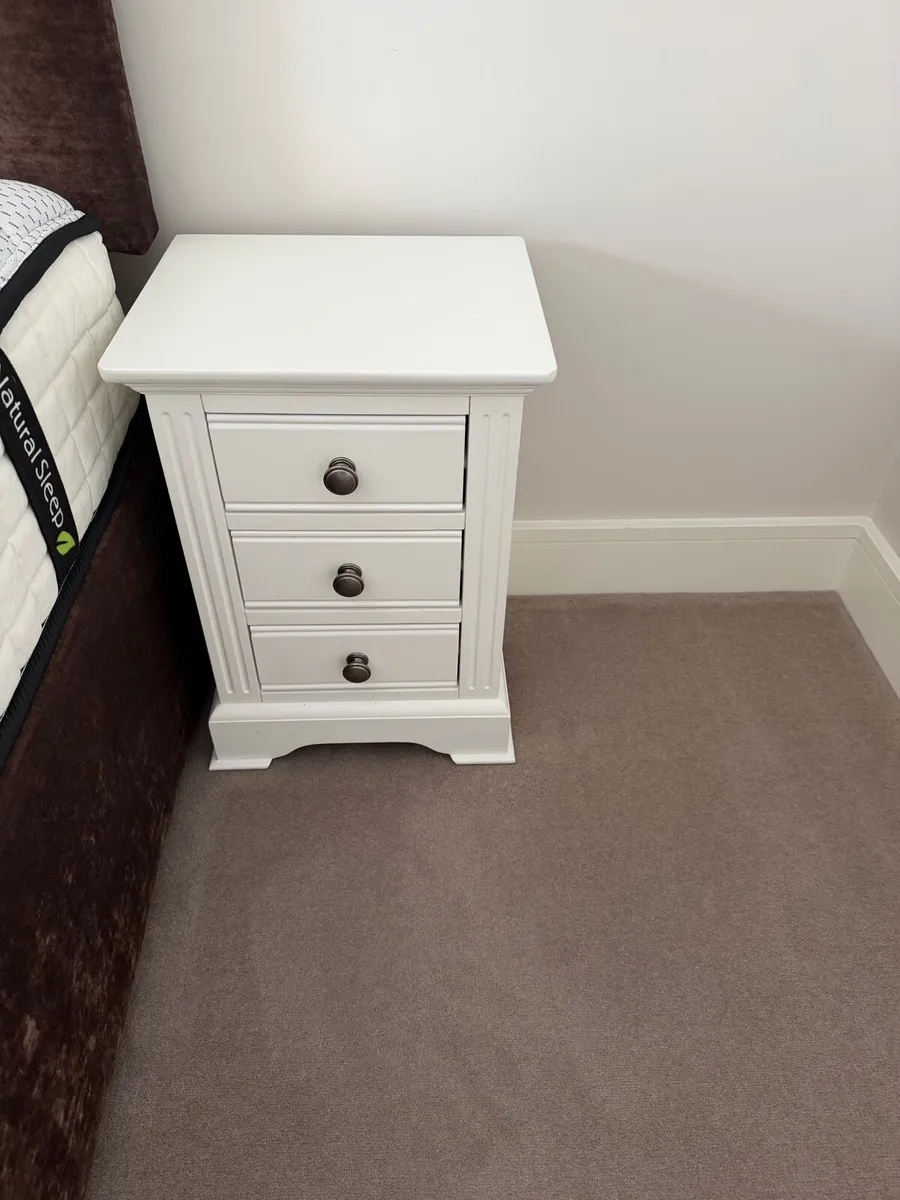Bedside lockers - Image 1