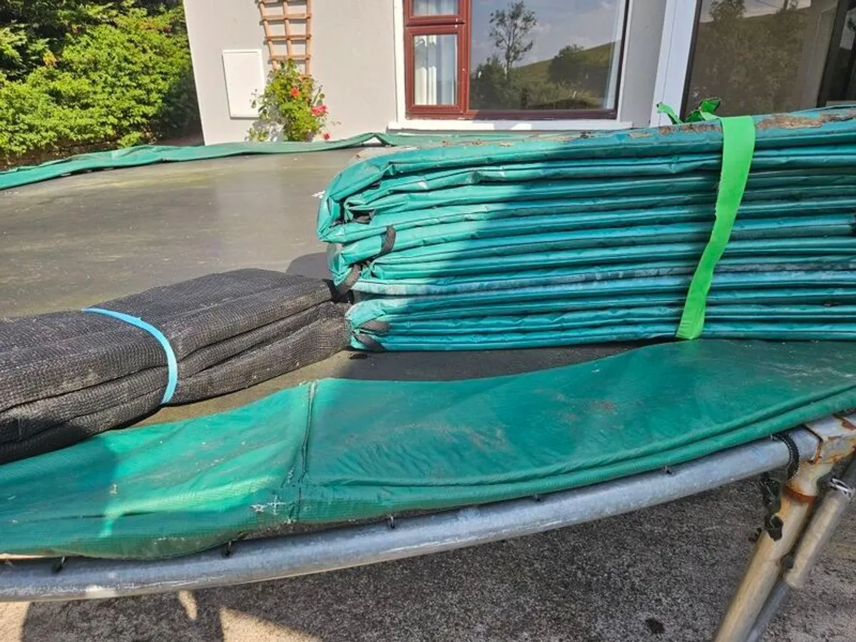 14 ft trampoline - Image 3
