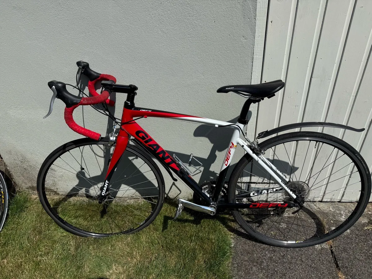 Giant racing bike - Image 2