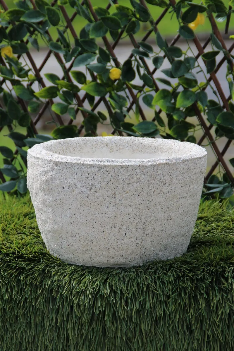 Reconstituted Granite round Flower Pot - Image 4