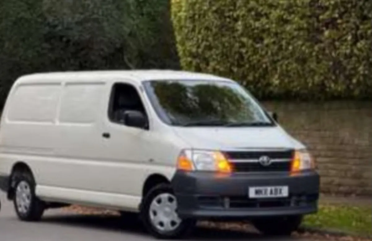 I buy all toyota vans,,,all years - Image 2