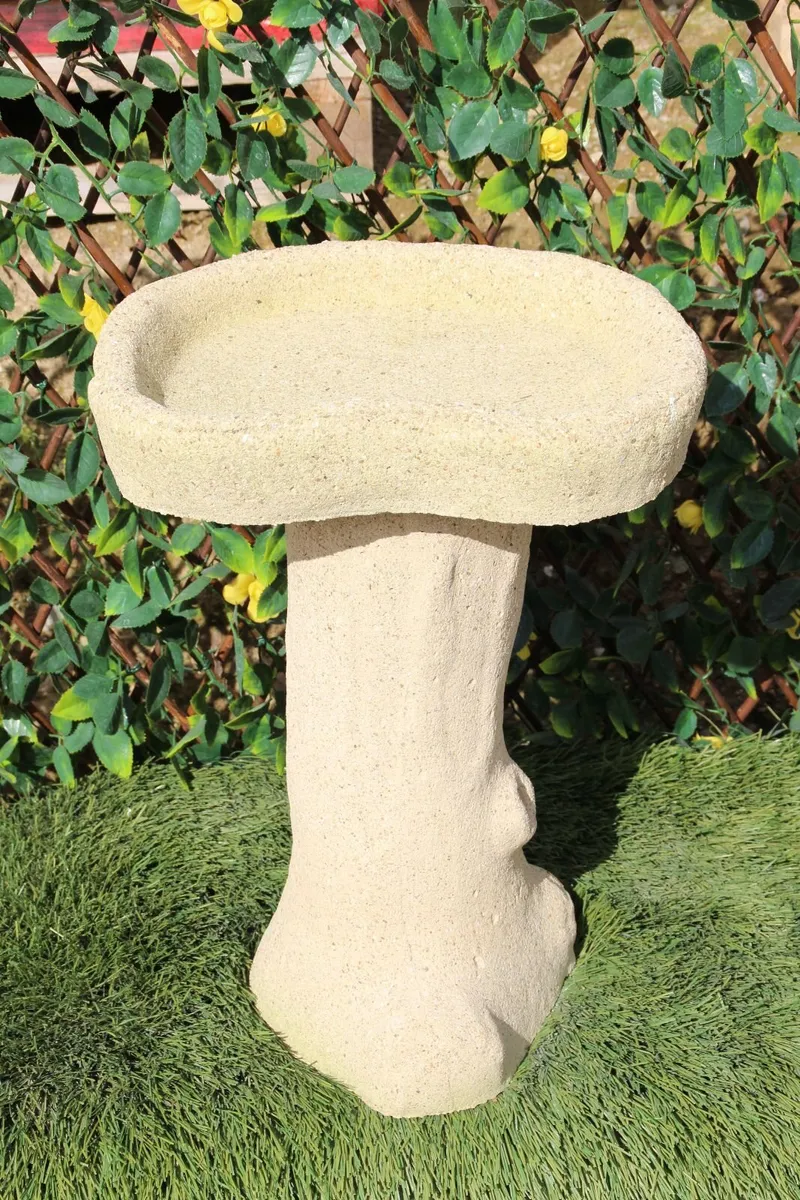 Reconstituted Sandstone bird bath-brand new!!! - Image 1