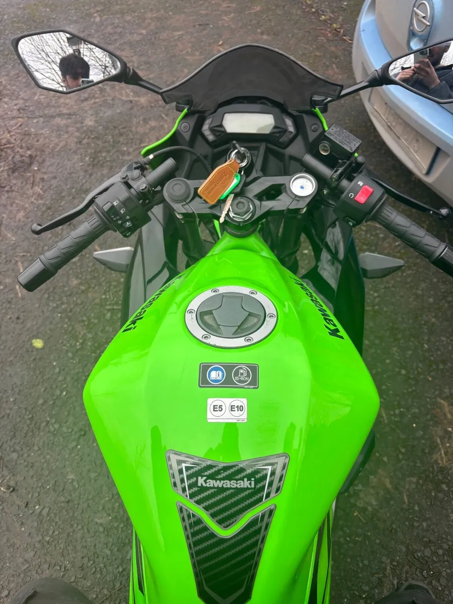 Kawasaki ninja 125  2019 - Image 2
