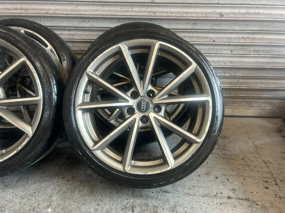 Audi RS4 19” Alloys - Image 4
