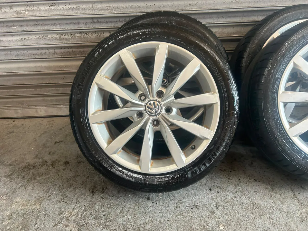 Volkswagen Golf Highline Alloys 17” - Image 4