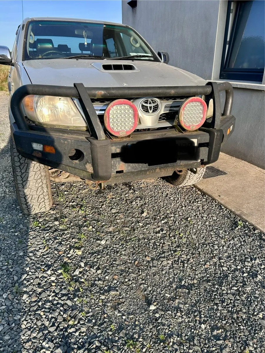 Hilux for sale or breaking - Image 1