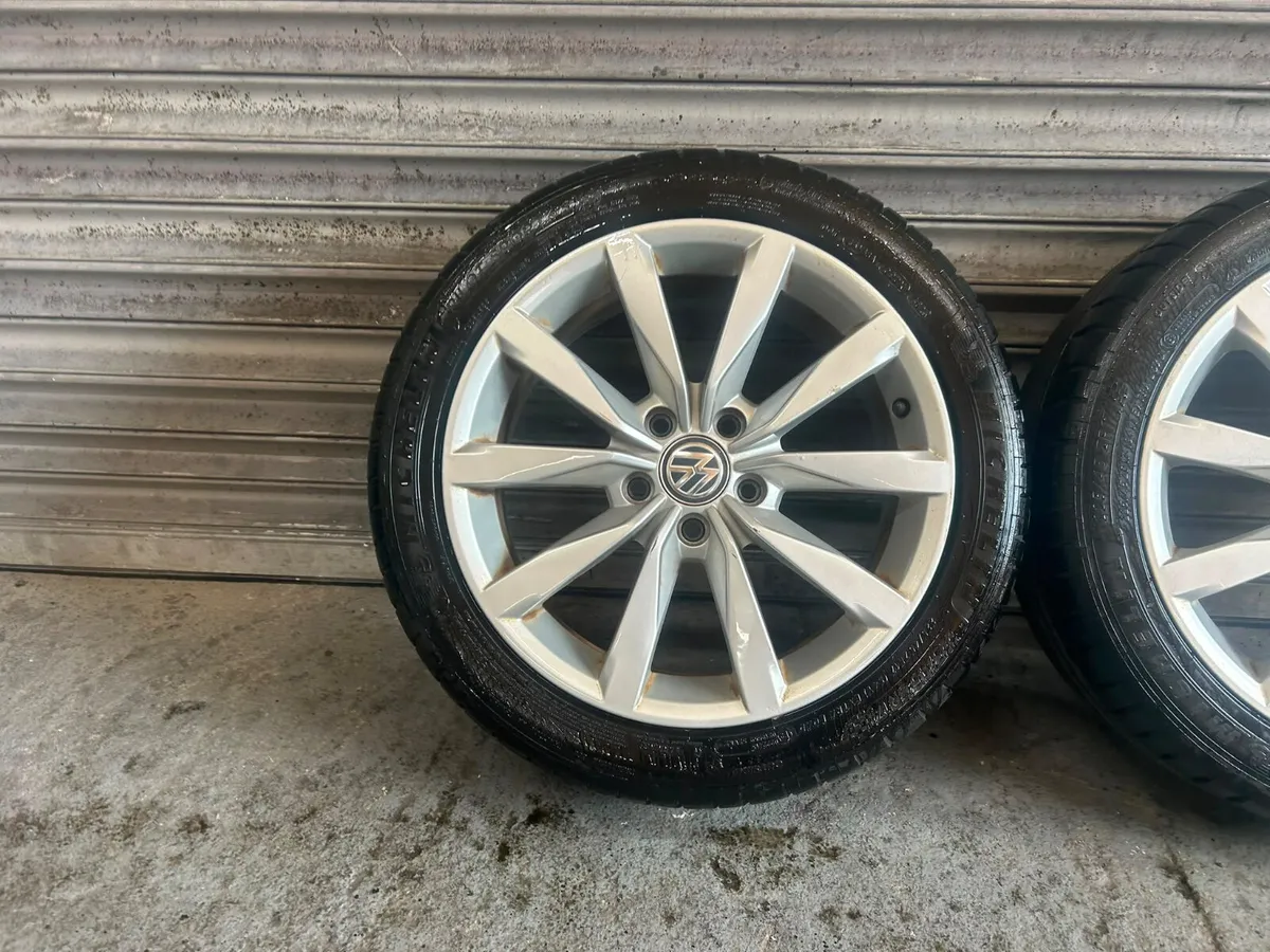 Volkswagen Golf Highline Alloys 17” - Image 3