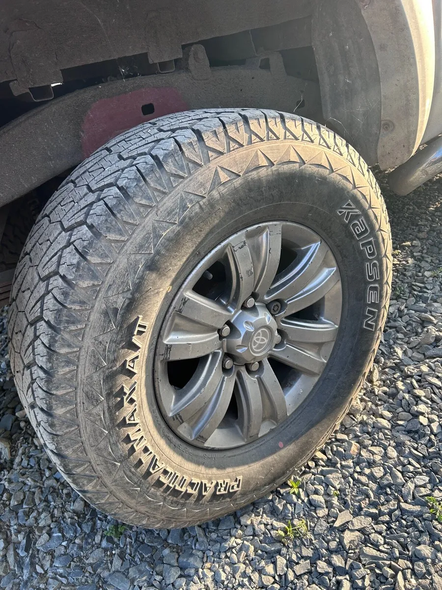 Hilux for sale or breaking - Image 4