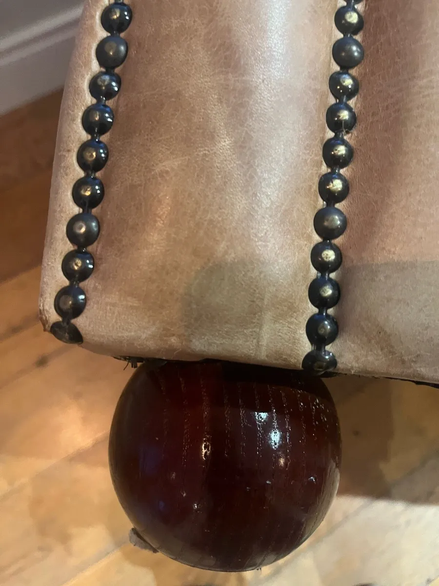 Genuine Chesterfield UK Leather Sofas, 2 & 3 seat - Image 3
