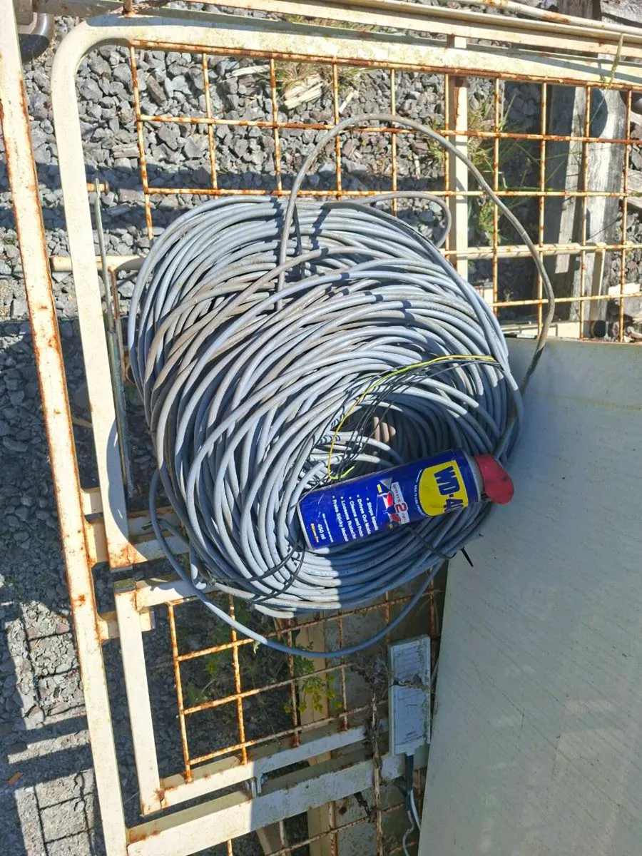 Cable - Image 1
