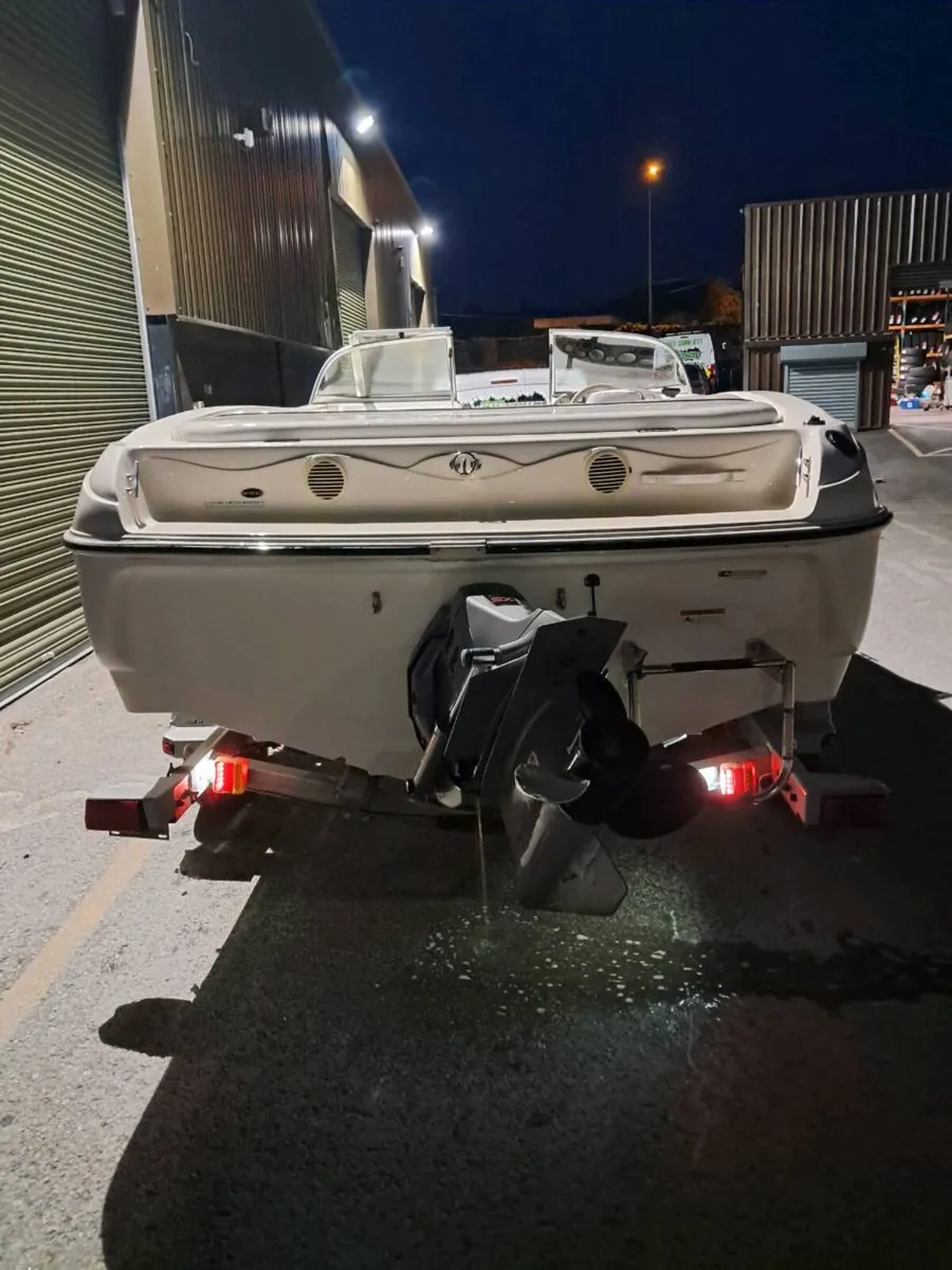 Boat   *****NEEDS ENGINE****** - Image 3