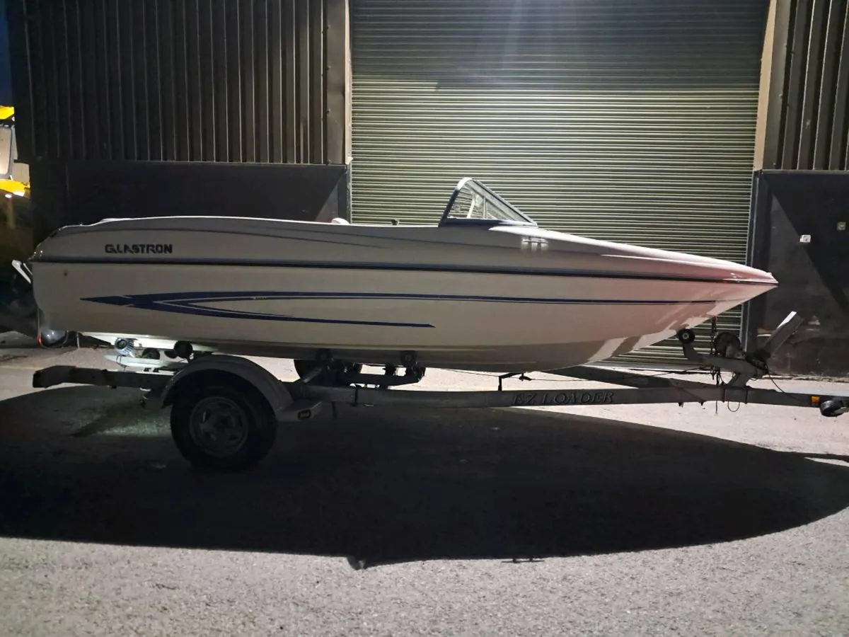 Boat   *****NEEDS ENGINE****** - Image 1