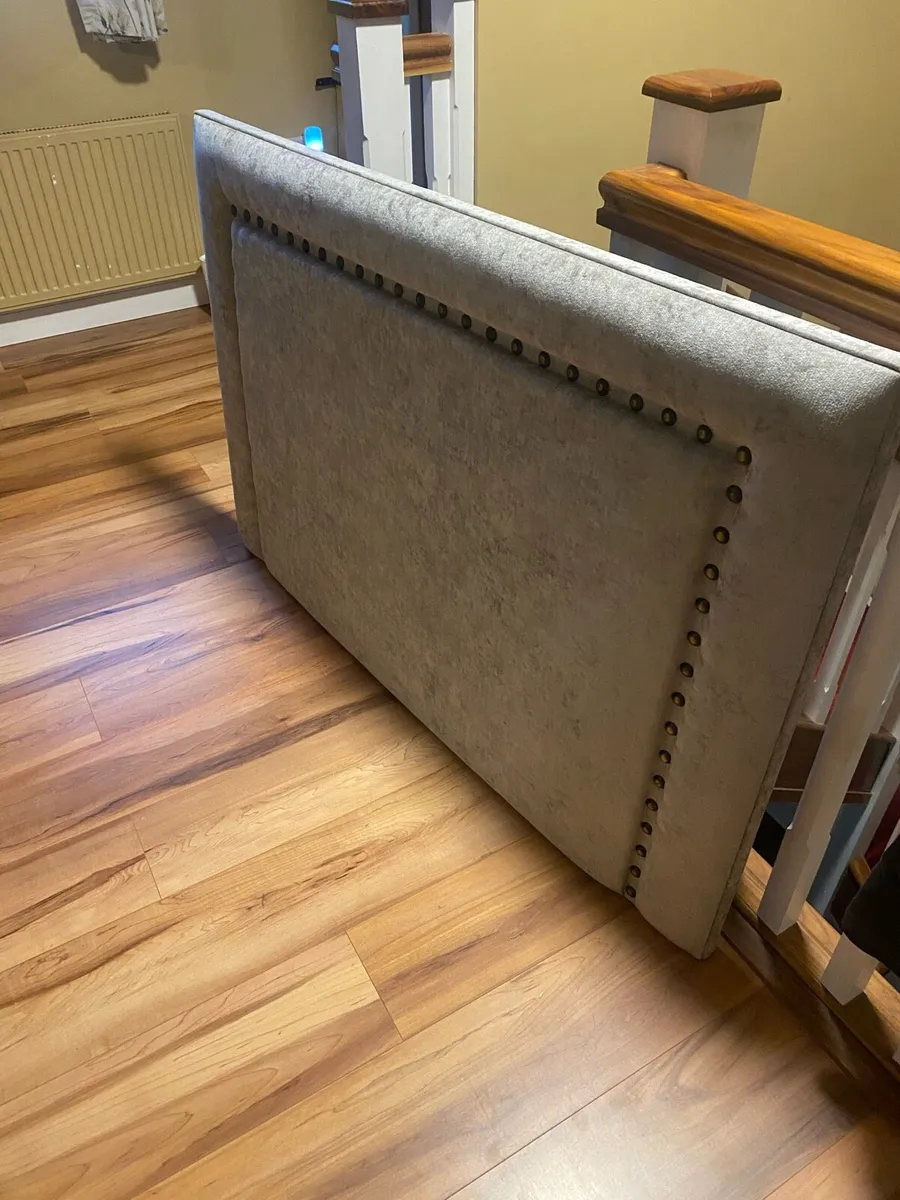 Headboard - Image 1