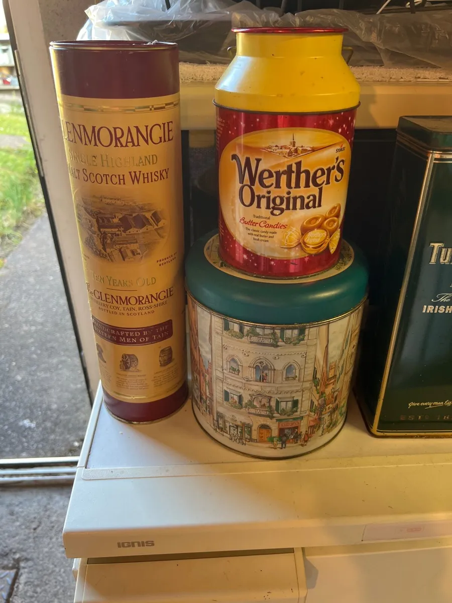 Vintage tins - Image 1