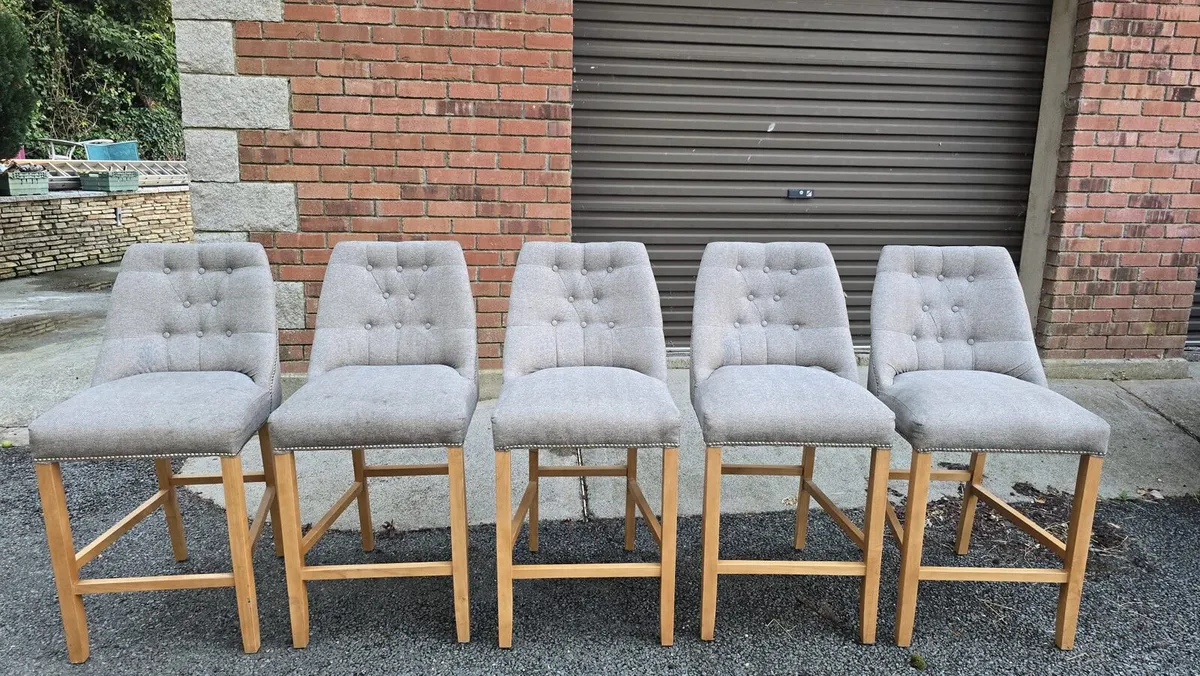 4 kitchen chairs - Image 2