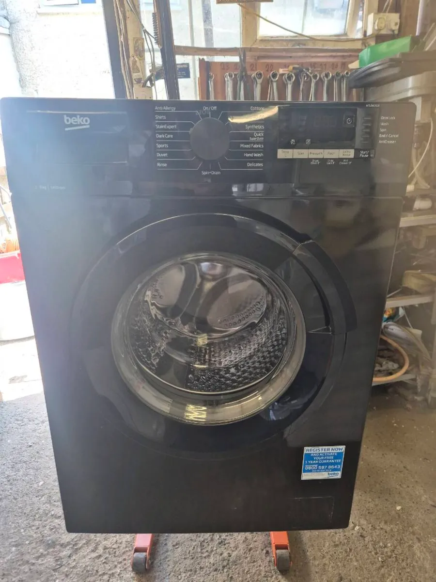 Black Beko 9kg Washing Machine For Sale - Image 2