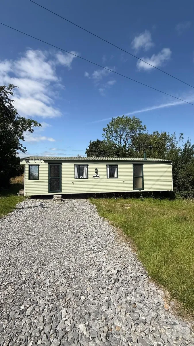 Mobile home - Image 1