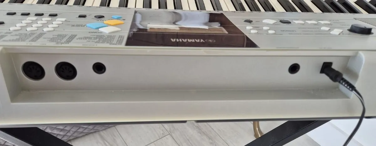 Piano Keyboard - Image 4