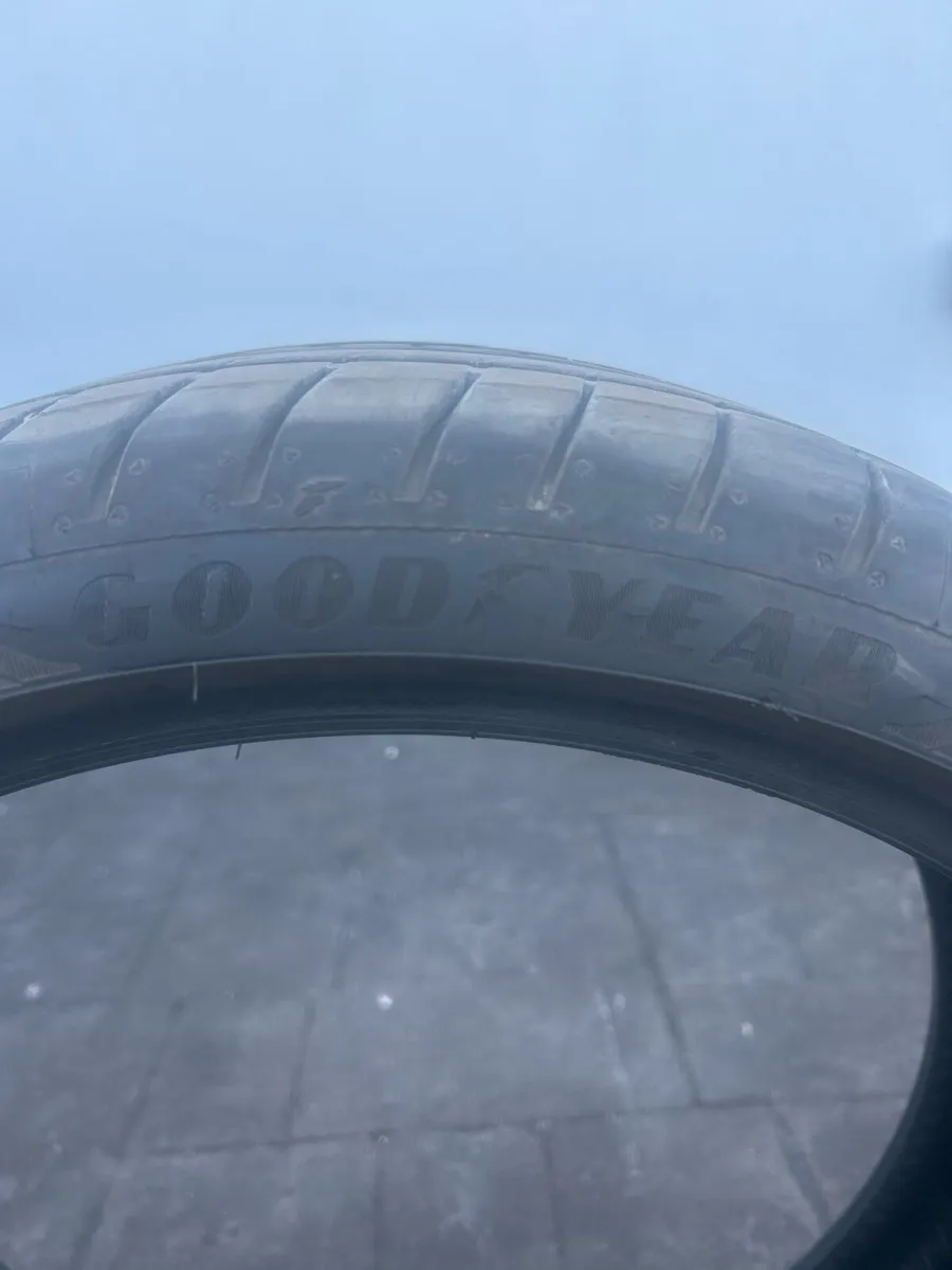 Tyre - Image 4