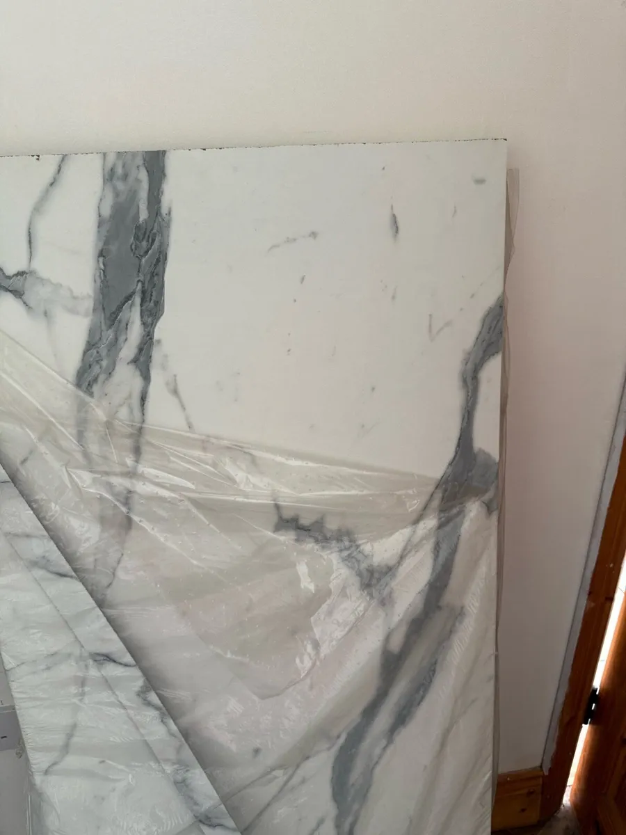 Work top/ off cut - Image 1