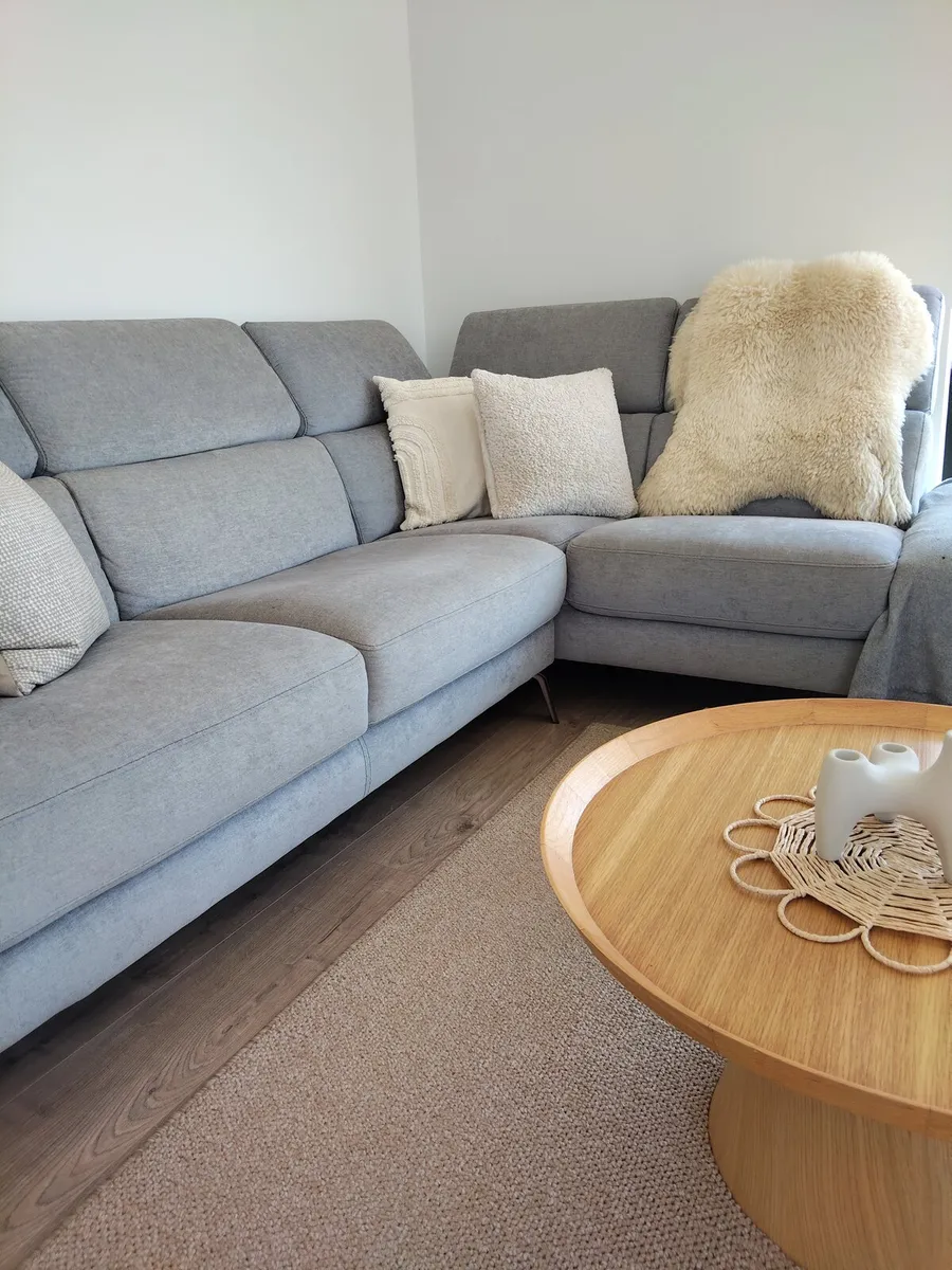L shape corner sofa - Image 1