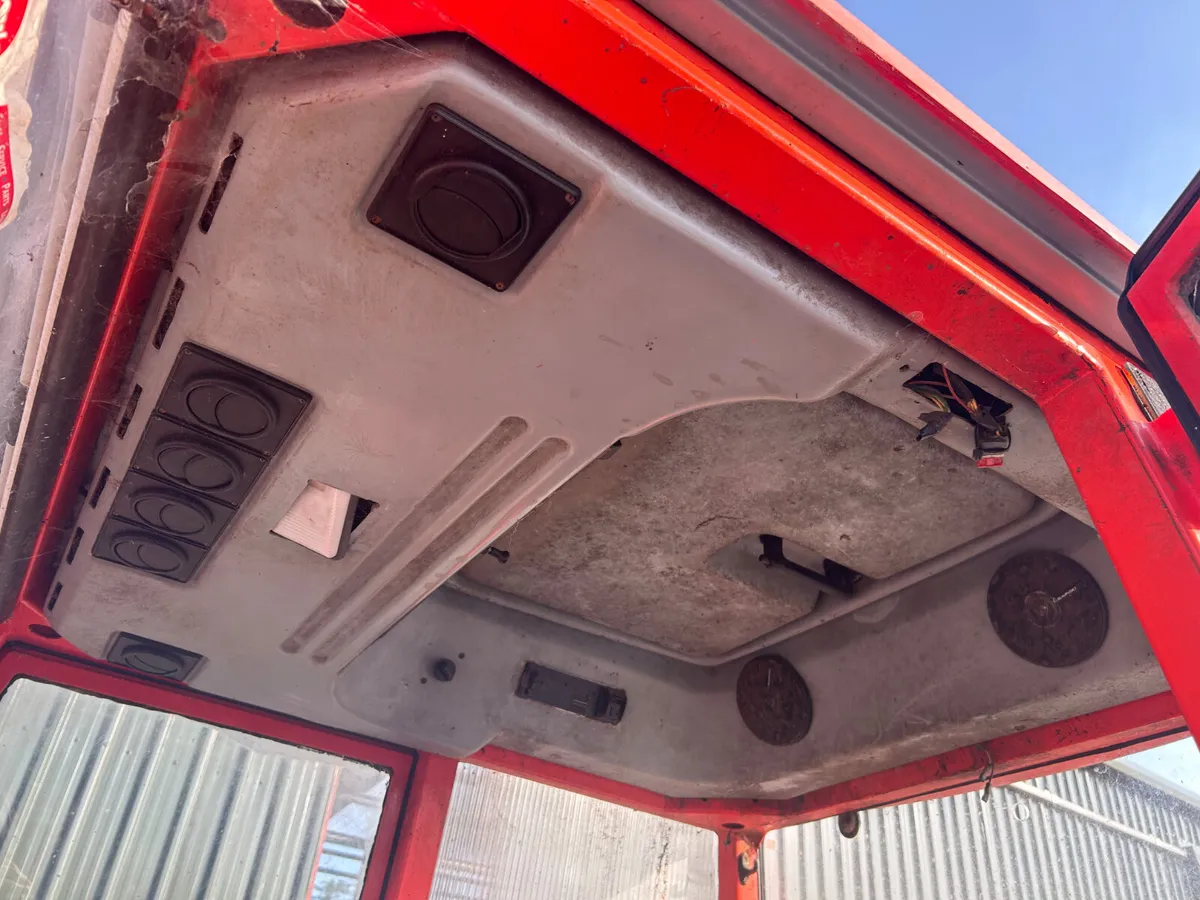2005 Ursus 490 4wd - Image 3