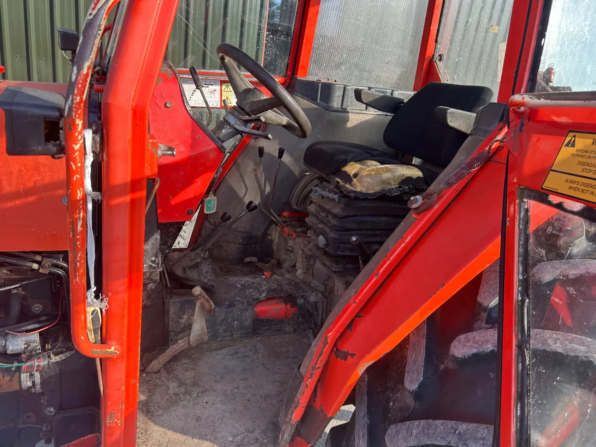 2005 Ursus 490 4wd - Image 4