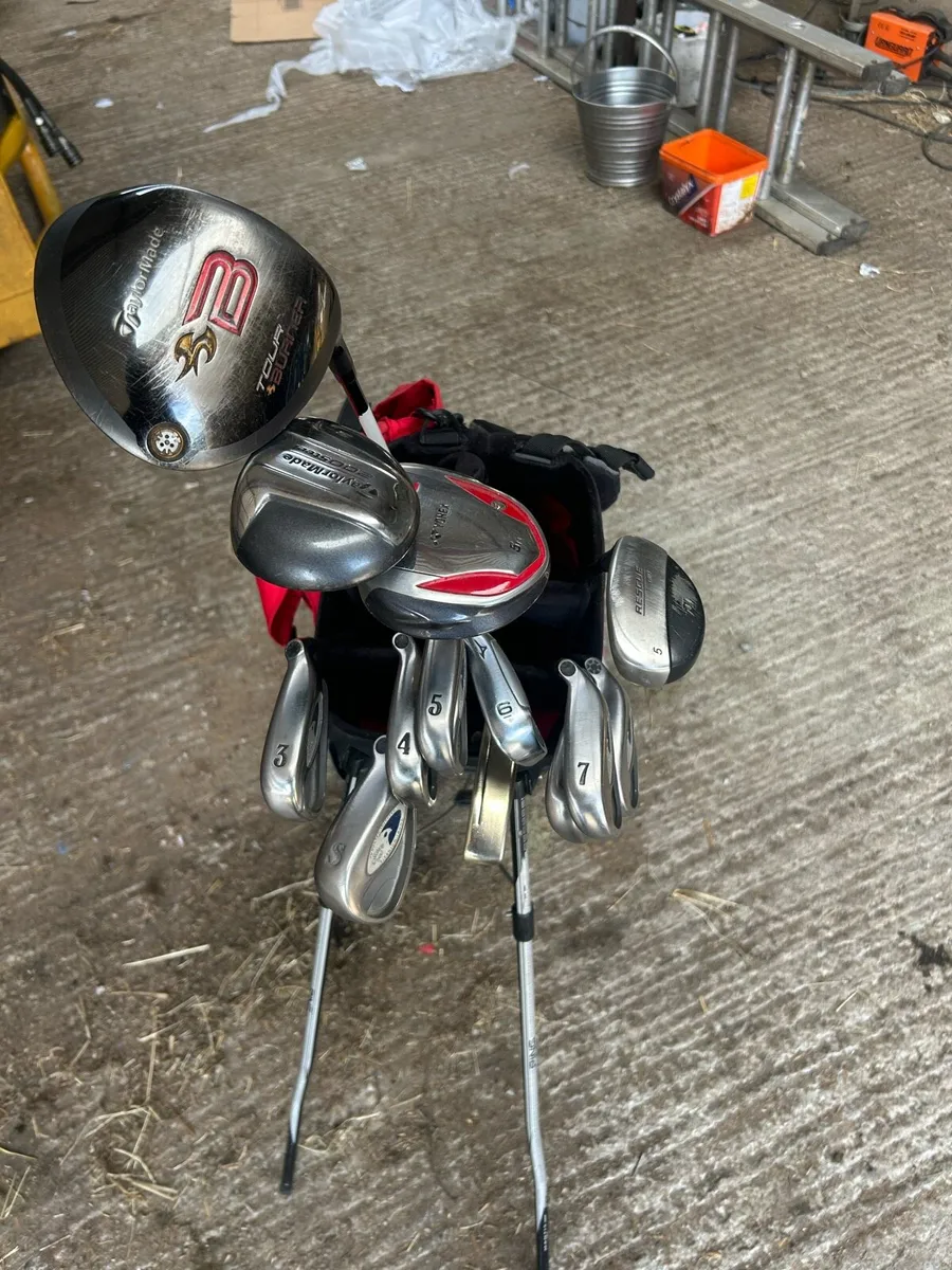 Golf clubs and bag - Image 2