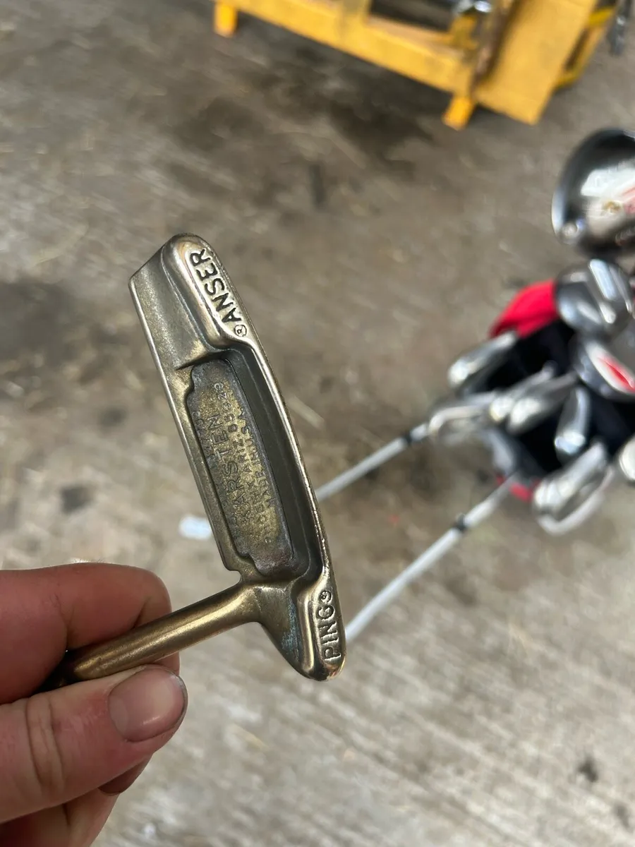 Golf clubs and bag - Image 3