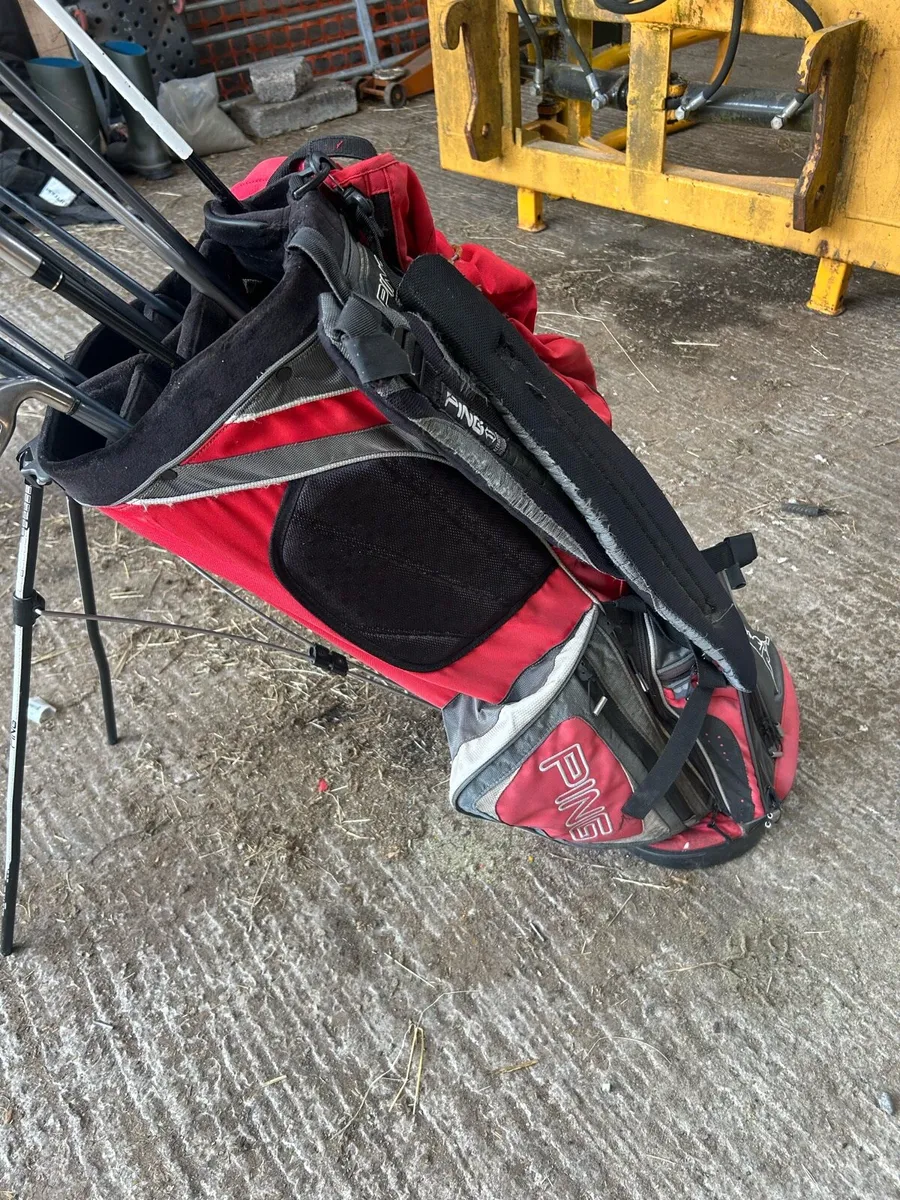 Golf clubs and bag - Image 4