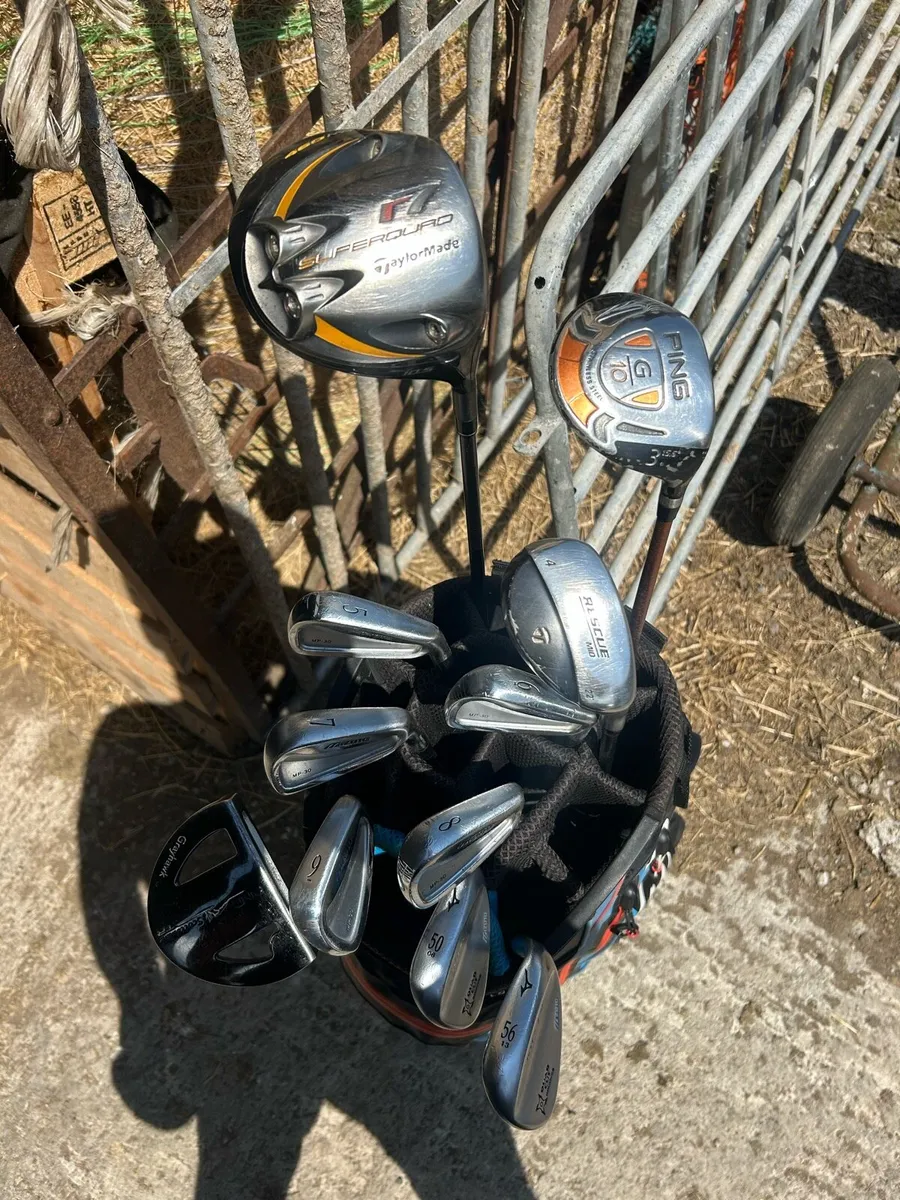 Golf clubs and bag - Image 2