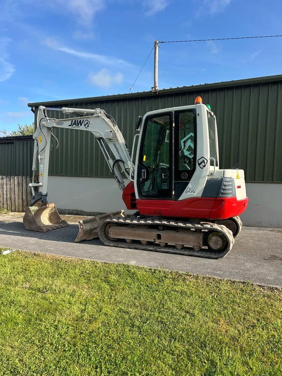 Takeuchi TB250 - Image 1