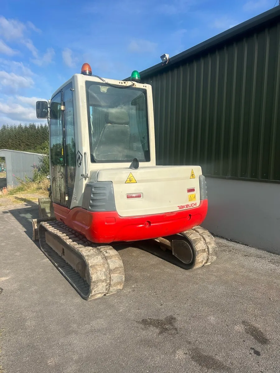 Takeuchi TB250 - Image 4