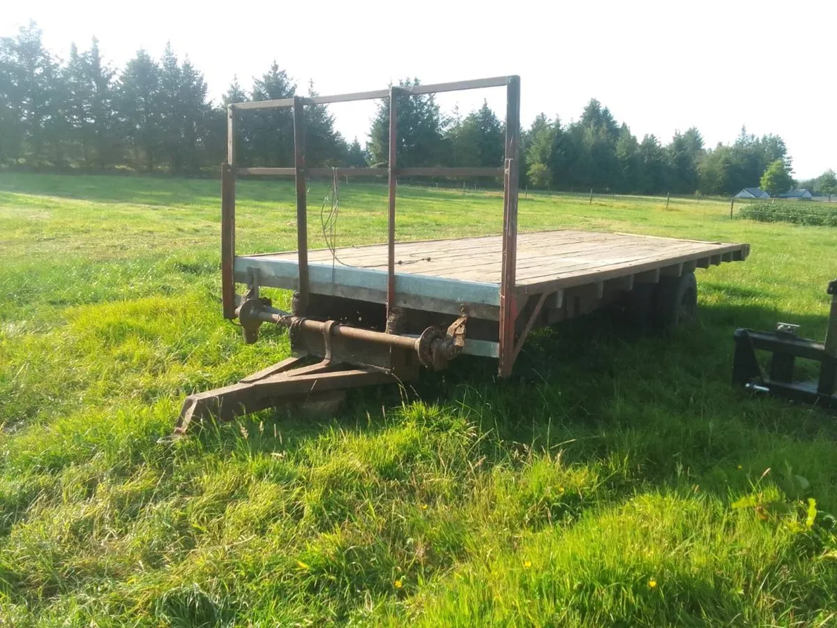 Bale trailer - Image 2